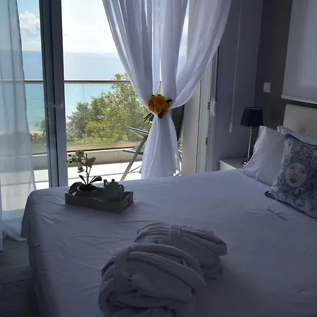 Akti Alegra In Front The Tatil Evi Neos Marmaras